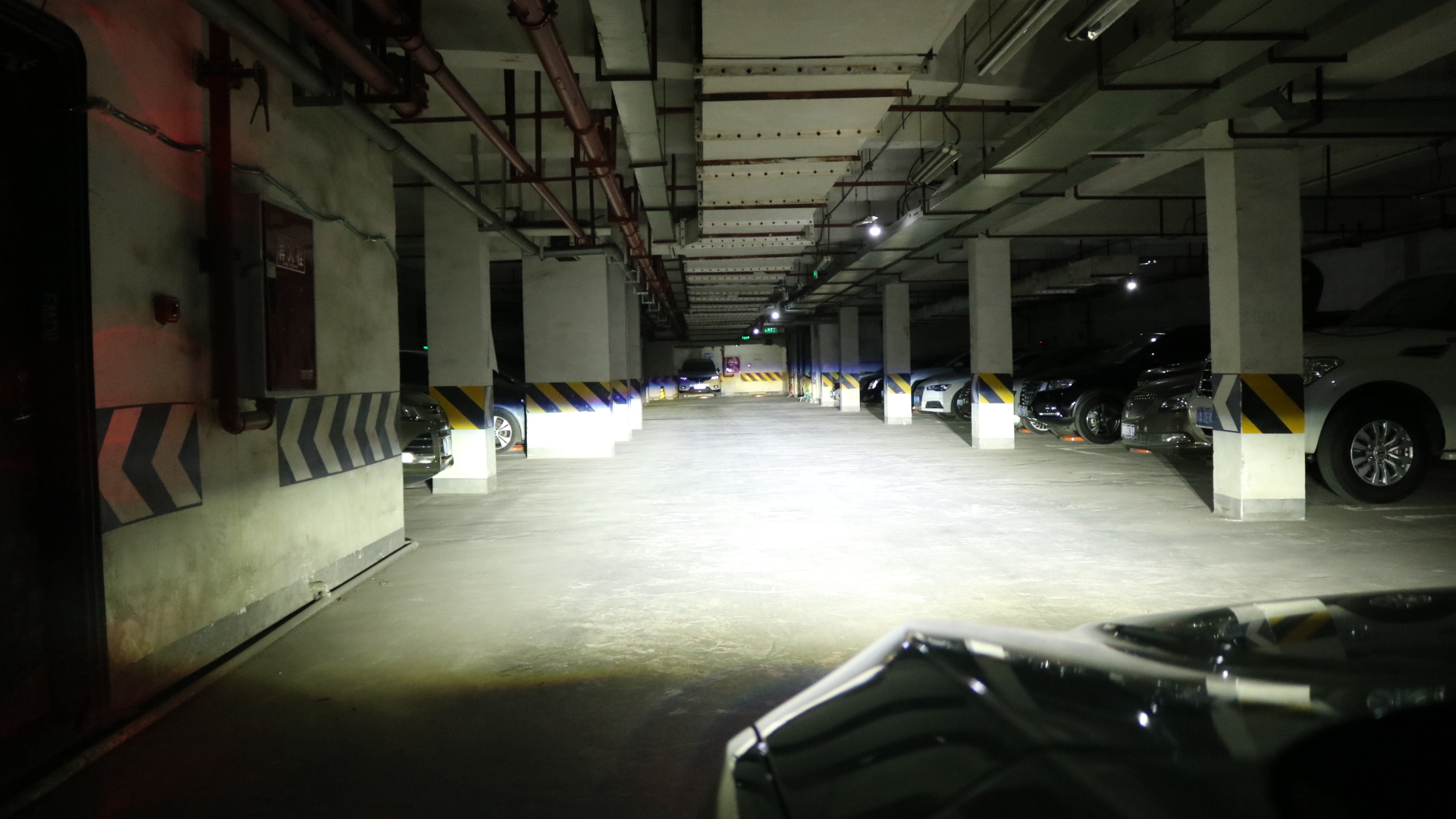 思域車(chē)燈改裝四透鏡遠(yuǎn)近光效果實(shí)拍